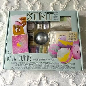 DIY Bath bomb making kit